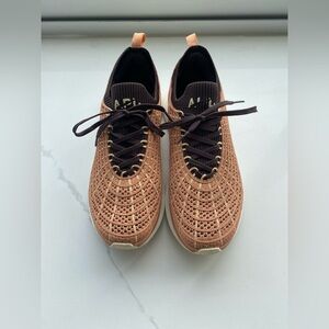 APL Women’s Techloom Zipline Sneakers. Size 8.5. Good used condition.